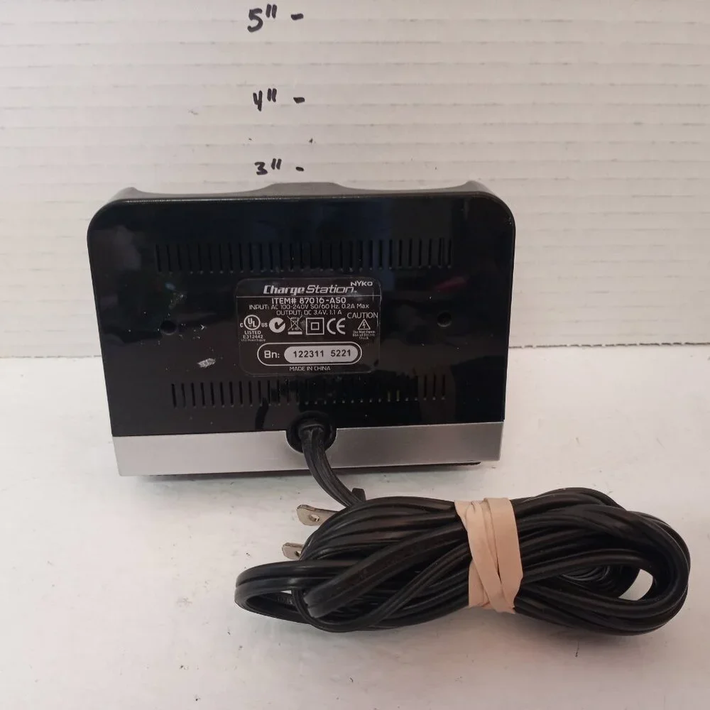 Nyko Nintendo WII Controller Wiimote Charging Station Model 87016-A50